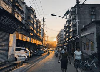 优秀必威作品——《人间烟火路》王雨桐