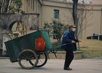 优秀必威作品——《疫情下的家乡 》朱晗佩